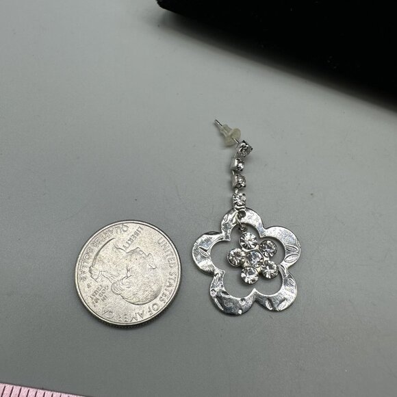 3/$30 Rhinestone Flower Earrings Silver Drop Pierced Dangle Sparkly Floral 1.5" - Picture 6 of 9